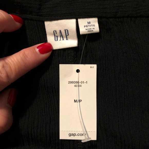 GAP-RAYON SPAGHETTI STRAP TANK - Picture 5 of 6